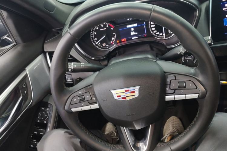 Used Cadillac CT5 2021 Revised 28T Luxury Version Steering Wheel