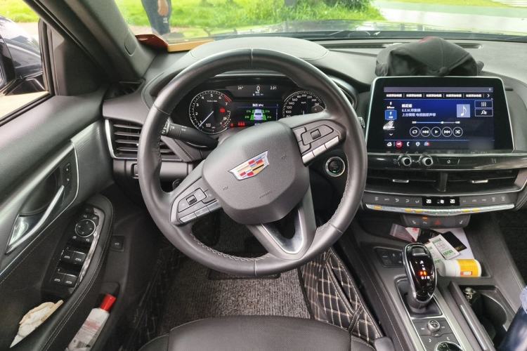 Used Cadillac CT5 2021 28T Luxury Model Steering Wheel