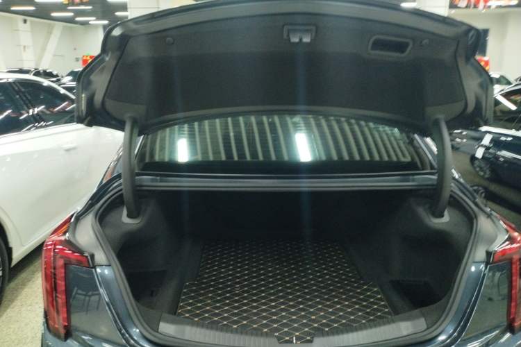 Used Cadillac CT5 2021 Revised 28T Luxury Version Trunk