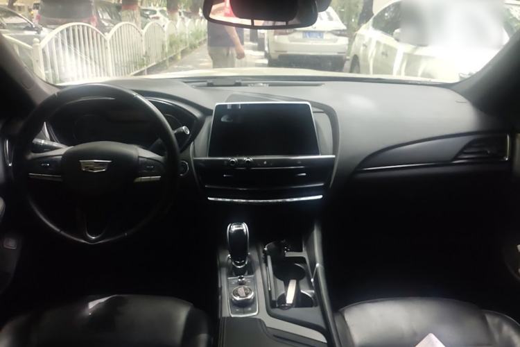 Used Cadillac CT5 2021 28T Luxury Model Center Console