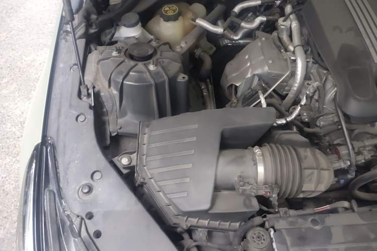 Used Cadillac CT5 2021 28T Luxury Model Engine Bay Right