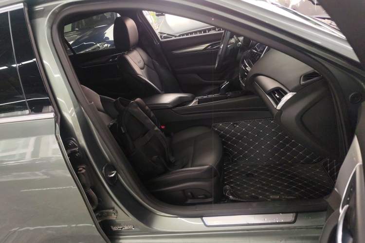 Used Cadillac CT5 2021 Revised 28T Luxury Version Right Front Seat