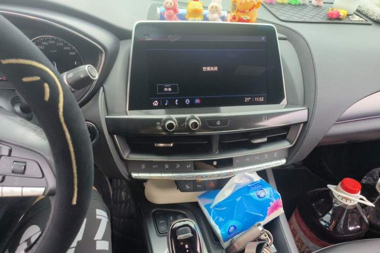 Used Cadillac CT5 2021 28T Luxury Model Audio And AC Panel