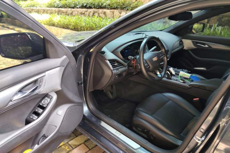 Used Cadillac CT5 2021 28T Luxury Model Driver Seat