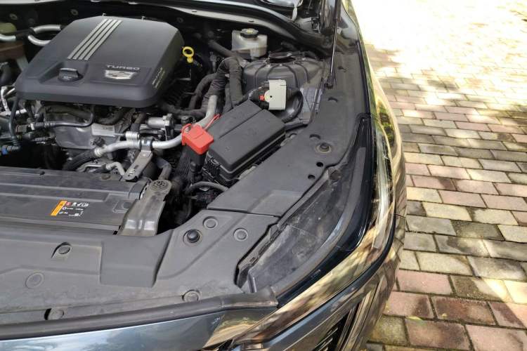 Used Cadillac CT5 2021 28T Luxury Model Engine Bay Left