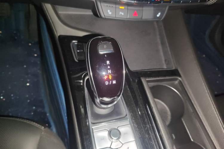 Used Cadillac CT5 2021 28T Luxury Model Gear Lever
