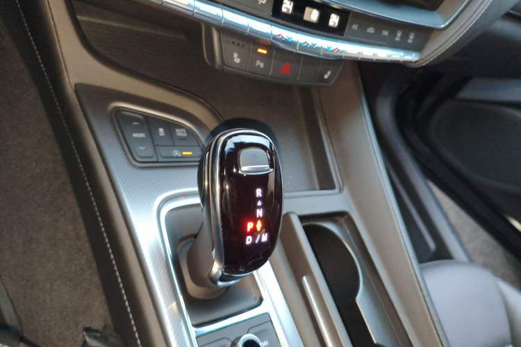 Used Cadillac CT5 2021 Revised 28T Luxury Version Gear Lever