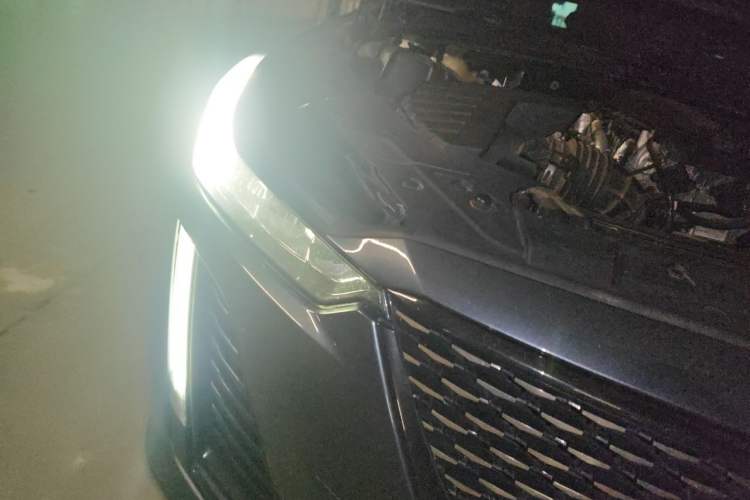 Used Cadillac CT5 2021 28T Luxury Model Right Front Headlight