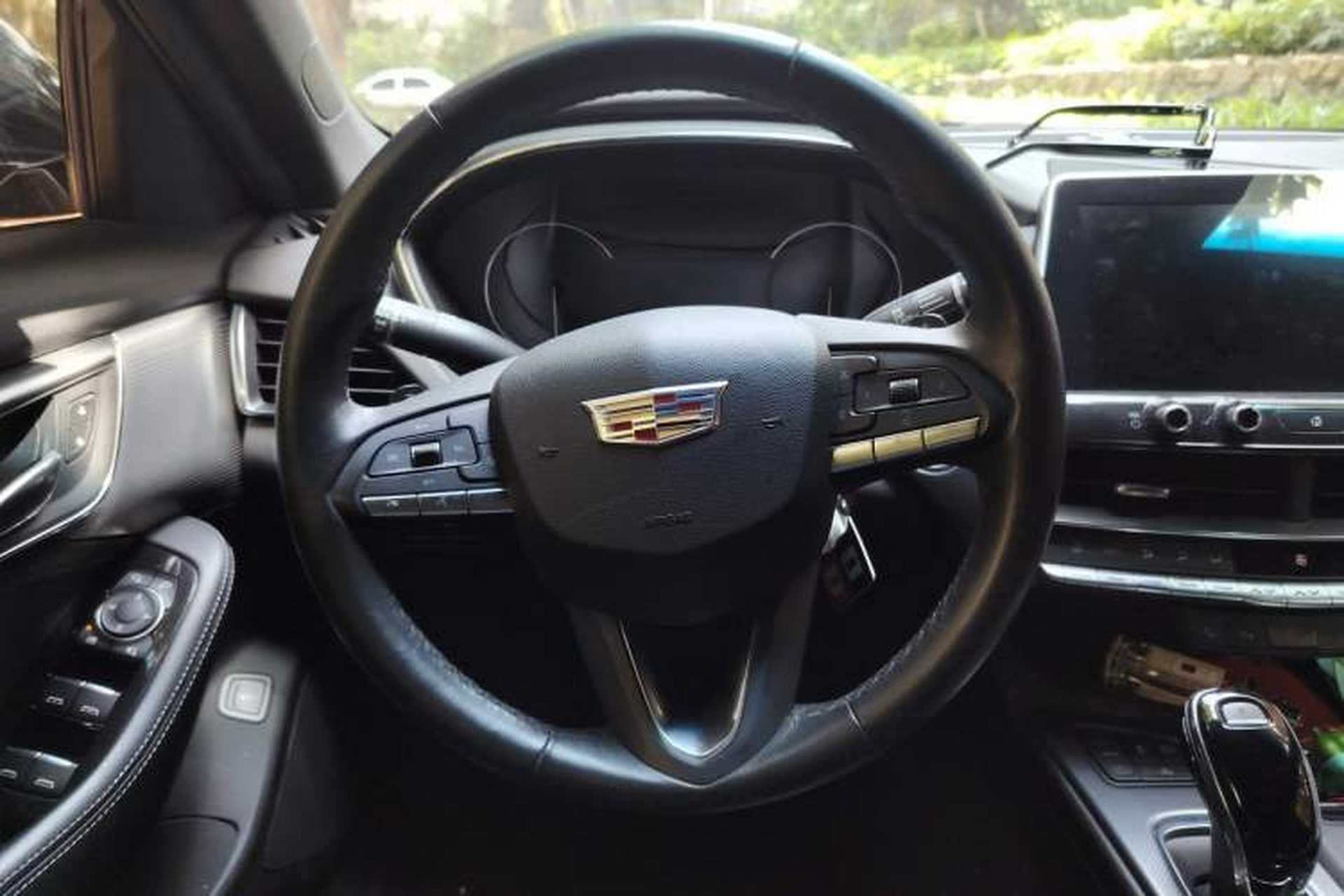 Used Cadillac CT5 2021 28T Luxury Model Steering Wheel