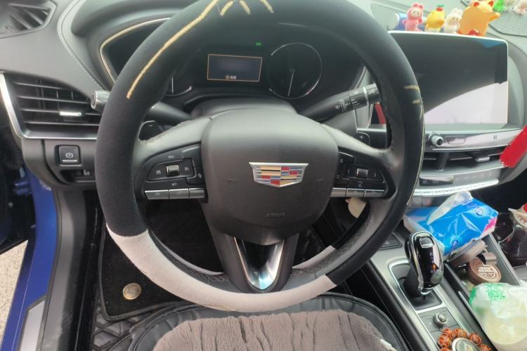 Used Cadillac CT5 2021 28T Luxury Model Steering Wheel