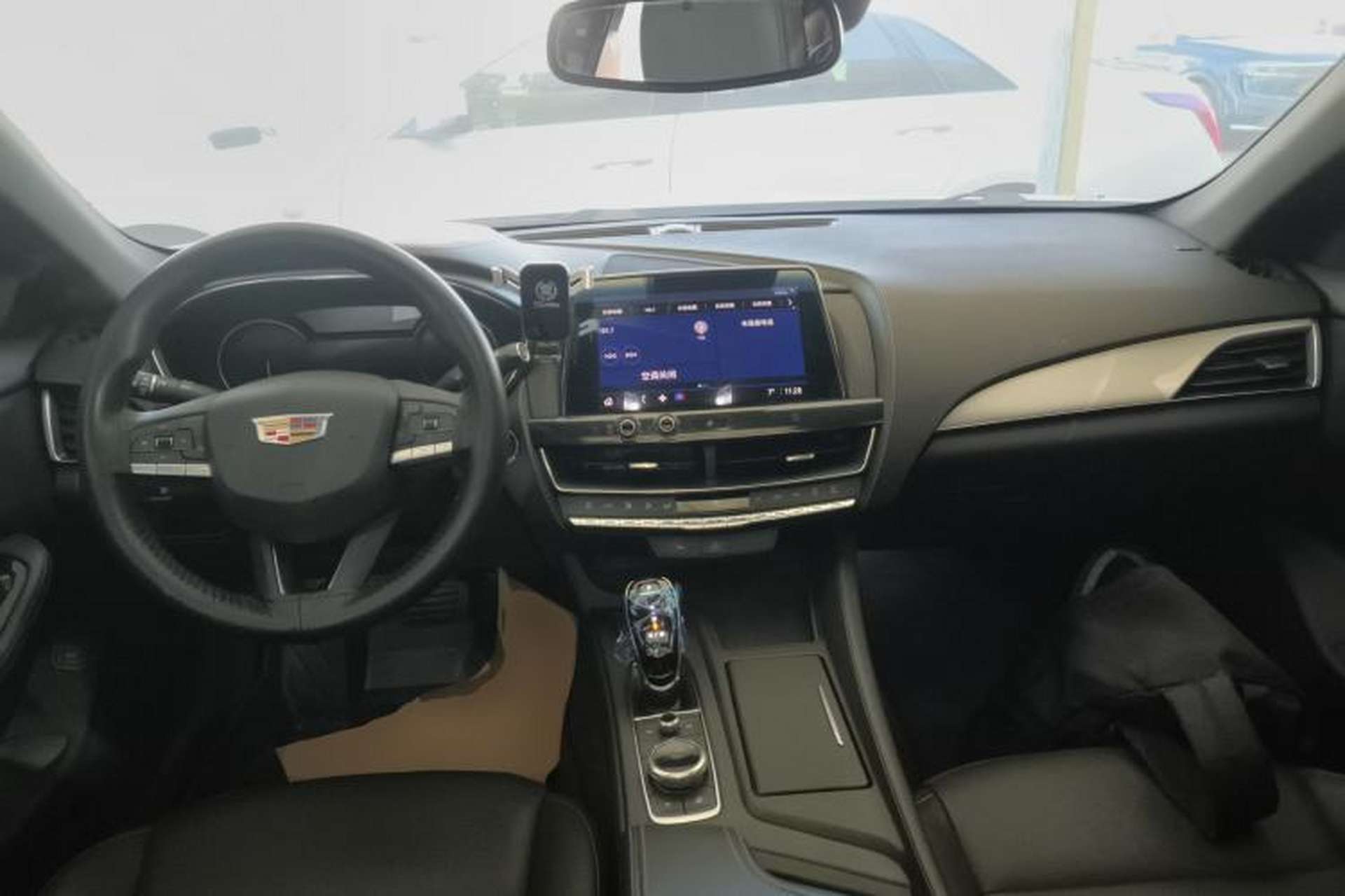 Used Cadillac CT5 2021 28T Fashion Edition Center Console
