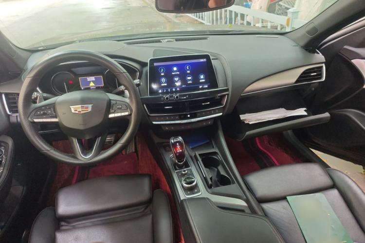 Used Cadillac CT5 2021 28T Advanced Sport Model Center Console