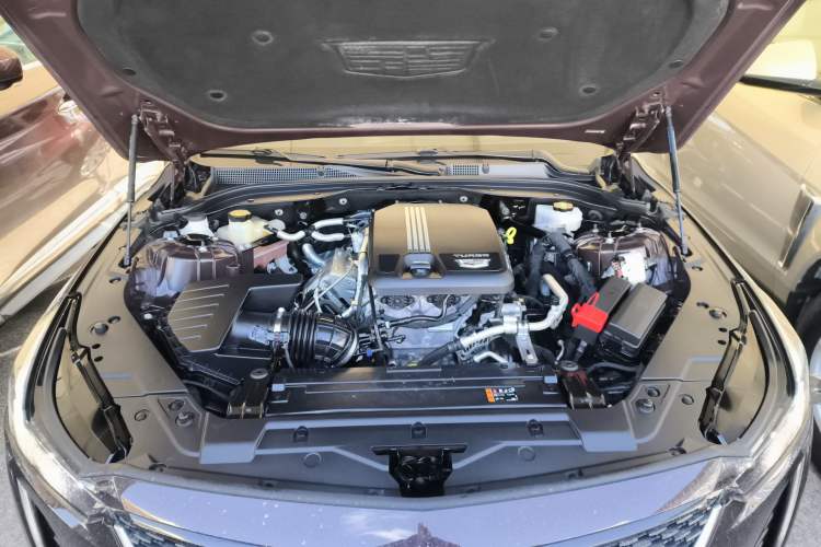 Used Cadillac CT5 2021 28T Fashion Edition Engine Bay