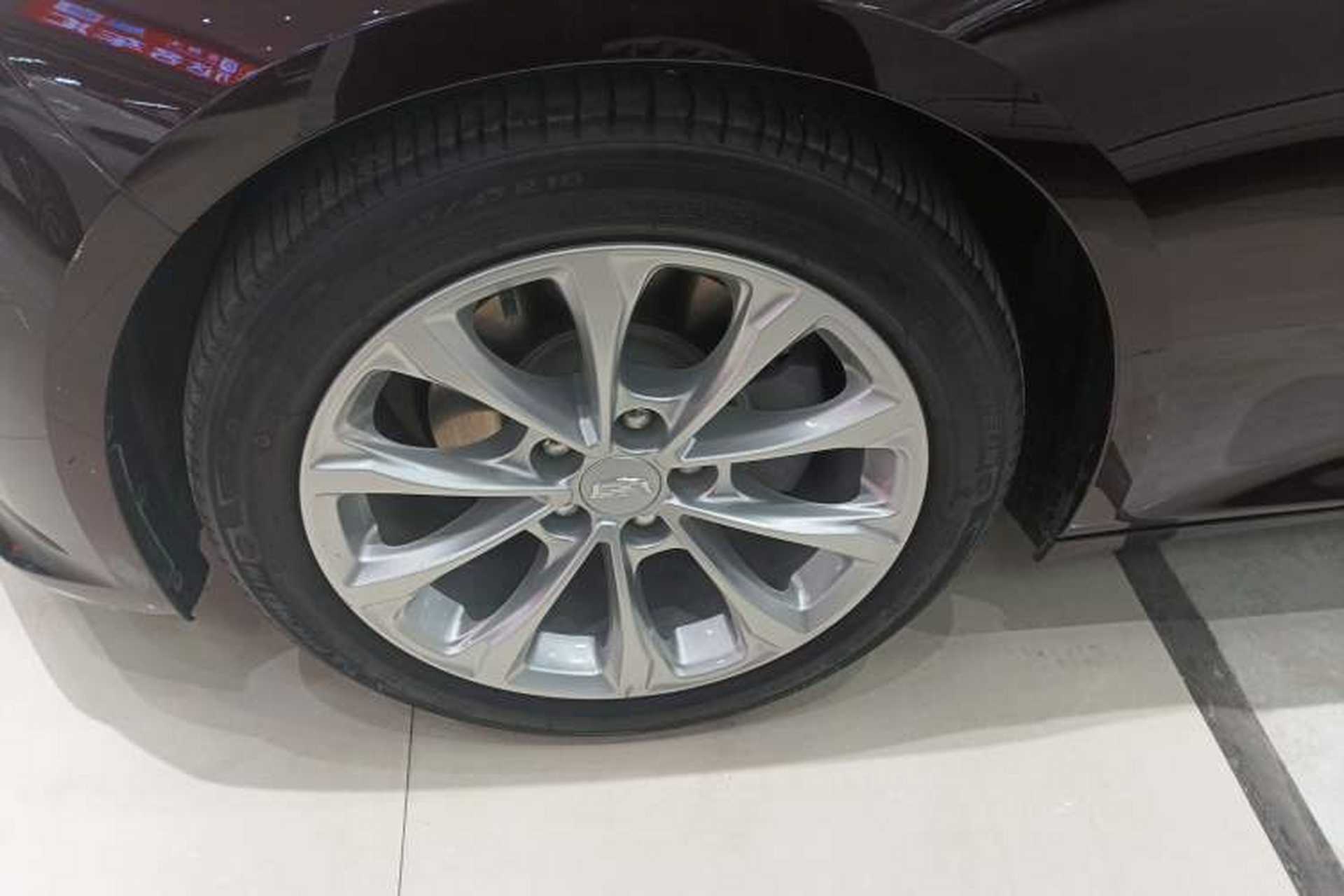 Used Cadillac CT5 2021 28T Luxury Model Left Front Wheel Hub