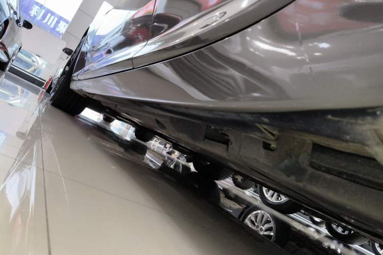 Used Cadillac CT5 2021 Revised 28T Luxury Version Left Side Sill