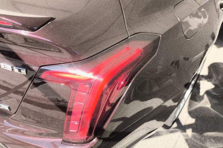 Used Cadillac CT5 2021 28T Fashion Edition Right Rear Taillight