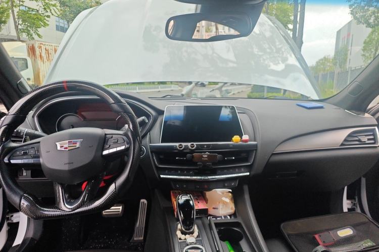Used Cadillac CT5 2021 28T Advanced Sport Model Center Console