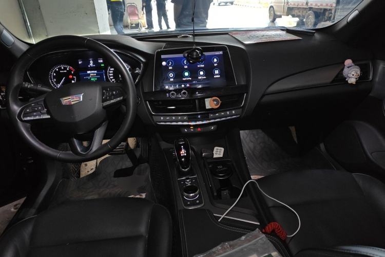 Used Cadillac CT5 2021 Revised 28T Luxury Version Center Console