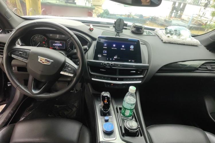 Used Cadillac CT5 2021 Revised 28T Luxury Version Center Console