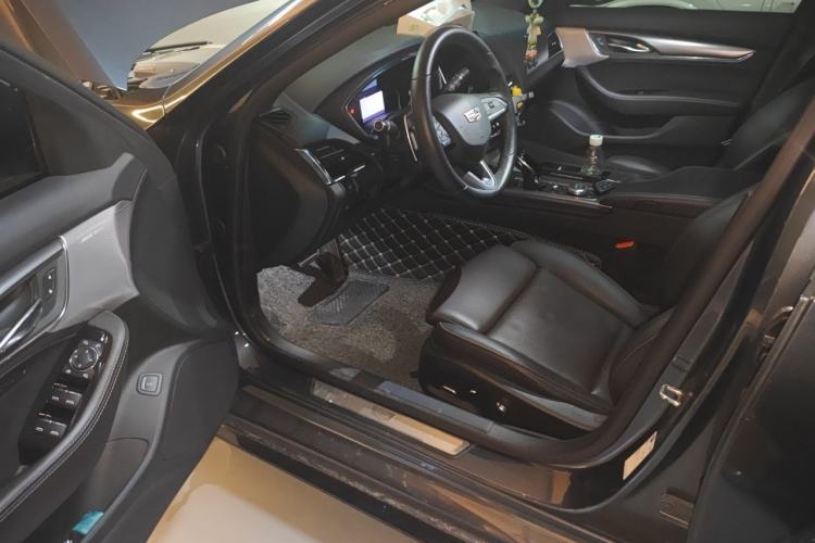Used Cadillac CT5 2021 28T Advanced Sport Model Driver Seat