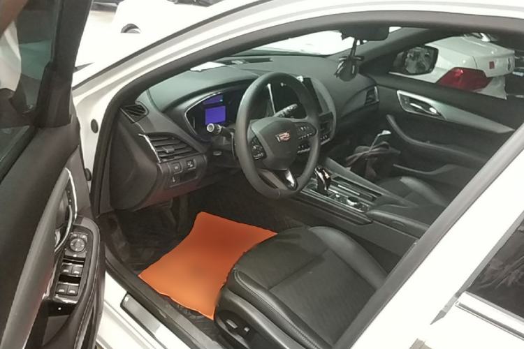 Used Cadillac CT5 2021 28T Fashion Edition Driver Seat