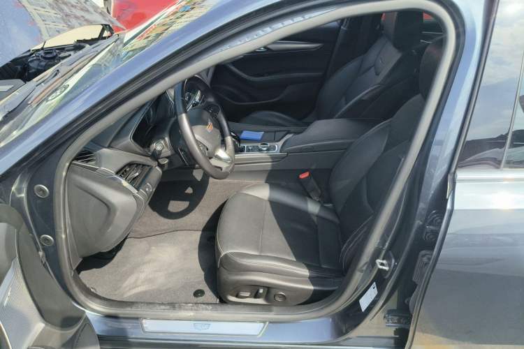 Used Cadillac CT5 2021 28T Luxury Model Driver Seat