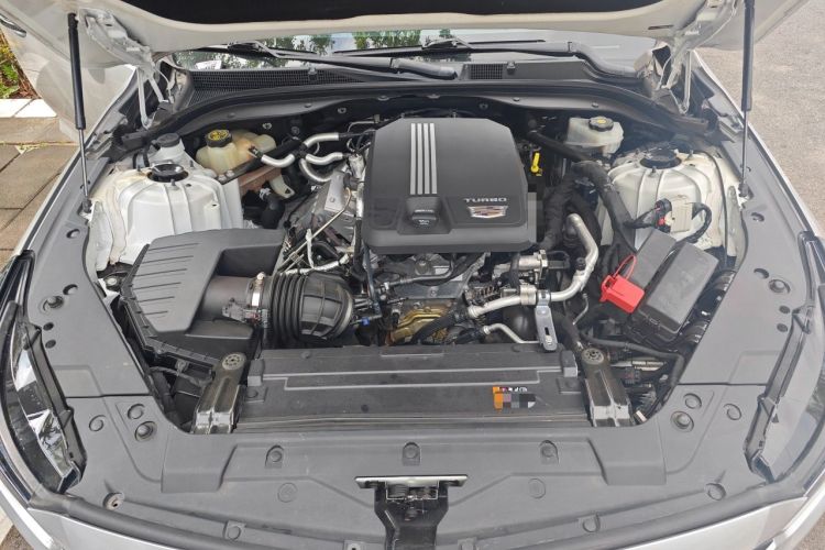 Used Cadillac CT5 2021 28T Advanced Sport Model Engine Bay