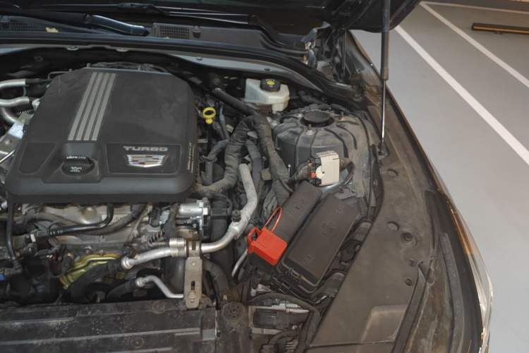 Used Cadillac CT5 2021 28T Advanced Sport Model Engine Bay Left