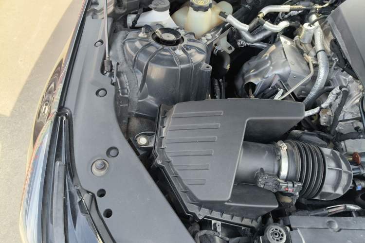 Used Cadillac CT5 2021 28T Luxury Model Engine Bay Right