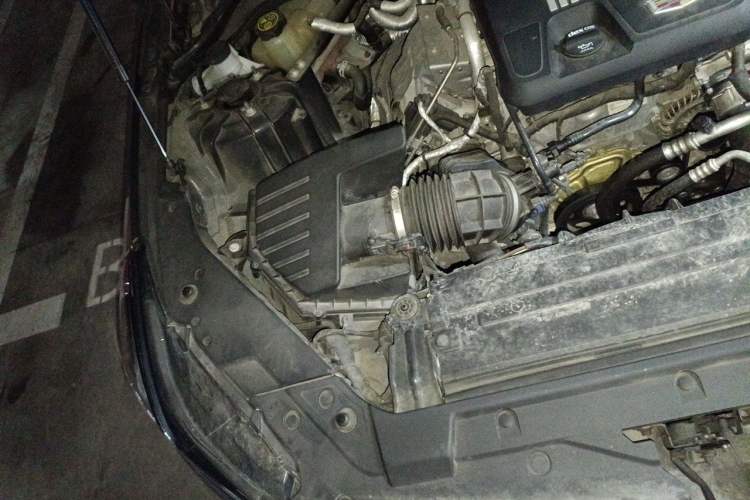 Used Cadillac CT5 2021 Revised 28T Luxury Version Engine Bay Right