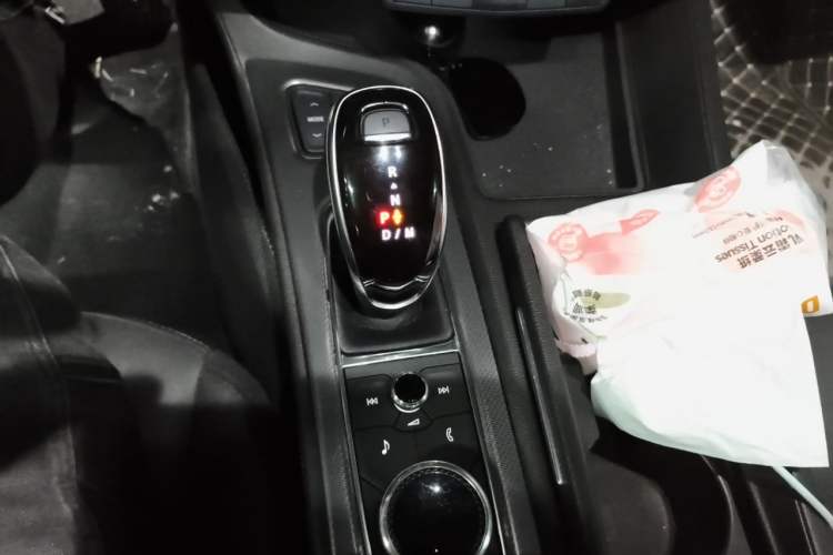 Used Cadillac CT5 2021 28T Prestige Edition Gear Lever