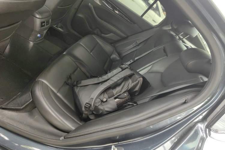 Used Cadillac CT5 2021 Revised 28T Luxury Version Left Rear Seat