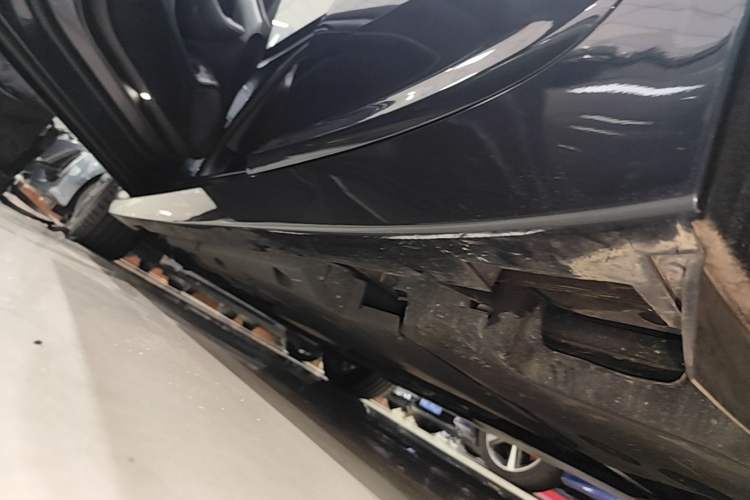 Used Cadillac CT5 2021 28T Prestige Edition Left Side Sill