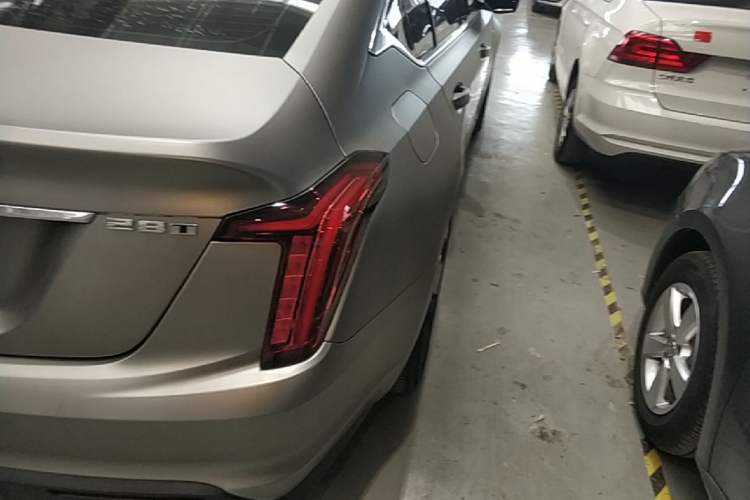 Used Cadillac CT5 2021 28T Fashion Edition Right Rear Taillight