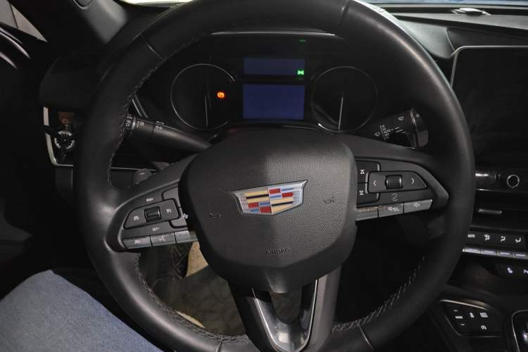 Used Cadillac CT5 2021 Revised 28T Luxury Version Steering Wheel