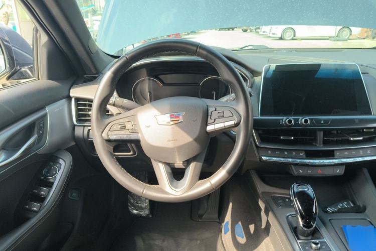 Used Cadillac CT5 2021 28T Luxury Model Steering Wheel