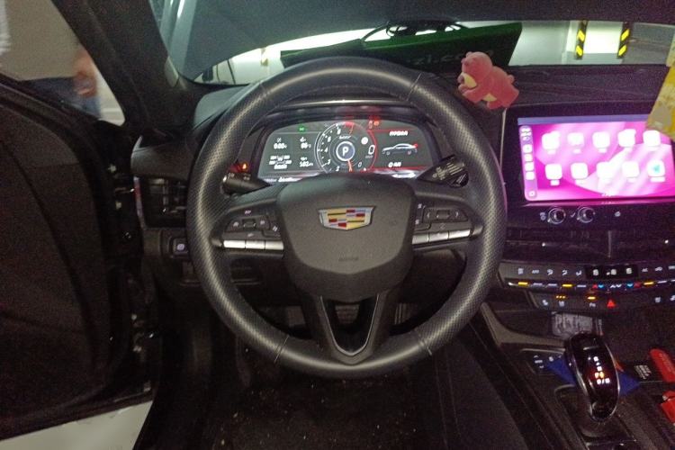 Used Cadillac CT5 2021 Revised 28T Luxury Version Steering Wheel