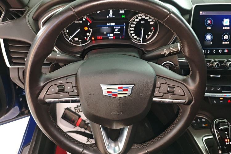 Used Cadillac CT5 2021 28T Luxury Model Steering Wheel