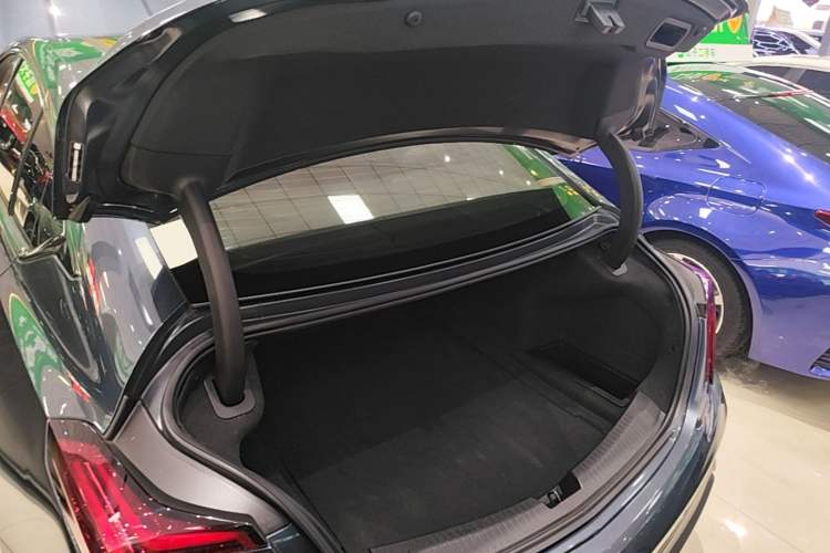 Used Cadillac CT5 2021 28T Prestige Edition Trunk