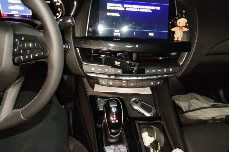Used Cadillac CT5 2021 28T Luxury Model Audio And AC Panel
