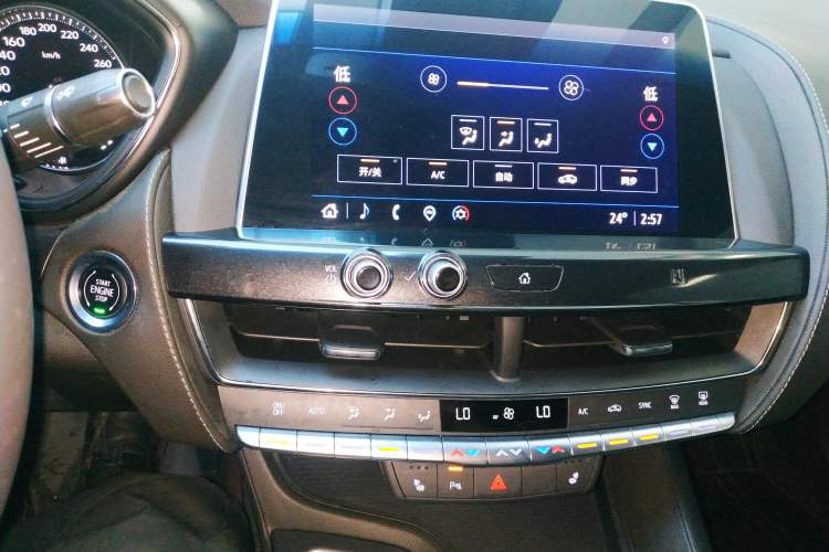 Used Cadillac CT5 2021 Revised 28T Luxury Version Audio And AC Panel