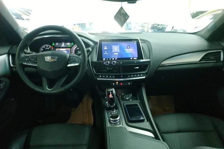 Used Cadillac CT5 2021 Revised 28T Luxury Version Center Console