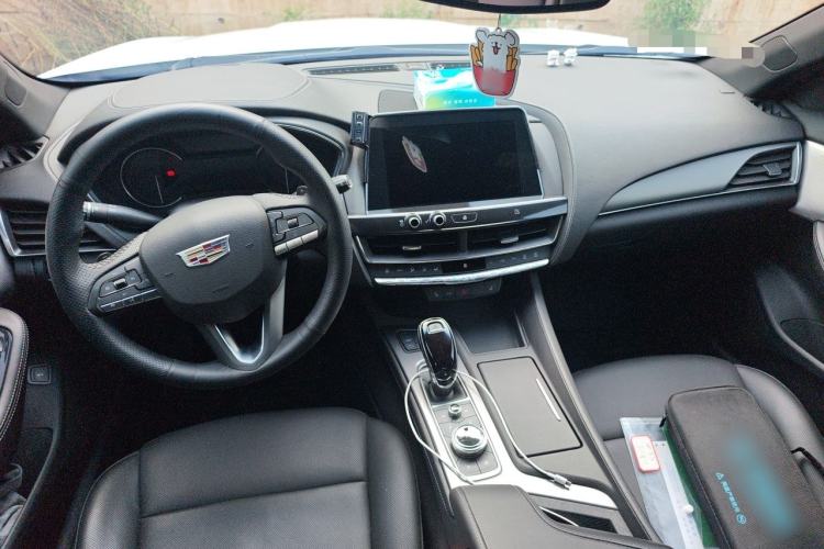 Used Cadillac CT5 2021 28T Luxury Model Center Console