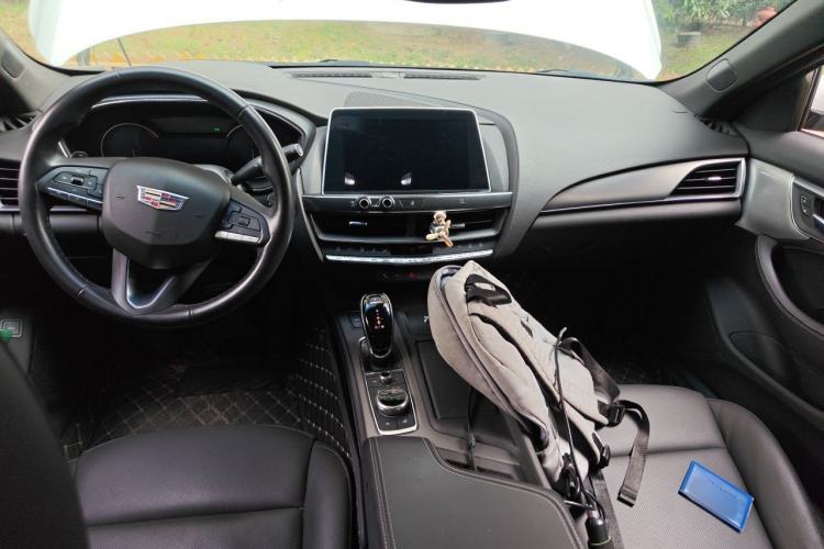 Used Cadillac CT5 2021 28T Luxury Model Center Console