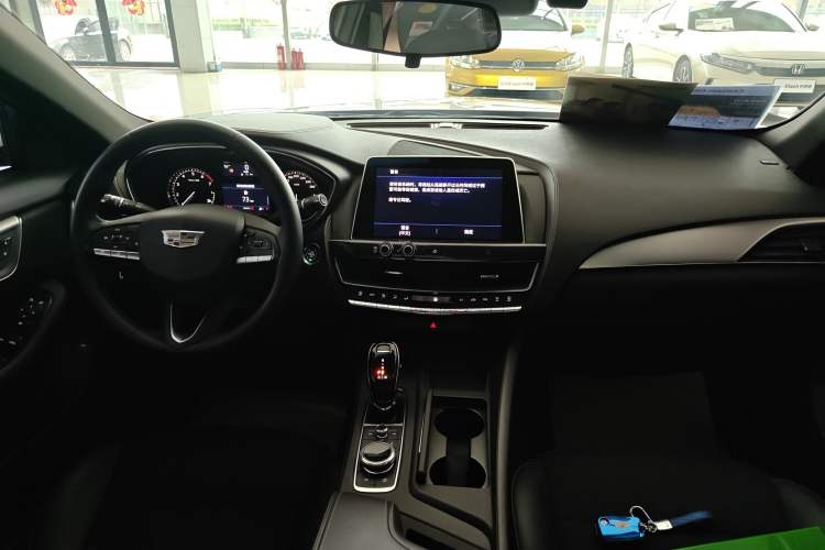 Used Cadillac CT5 2021 28T Tech Edition Center Console