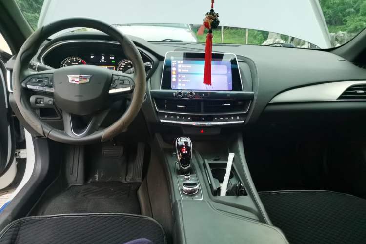 Used Cadillac CT5 2021 28T Fashion Edition Center Console