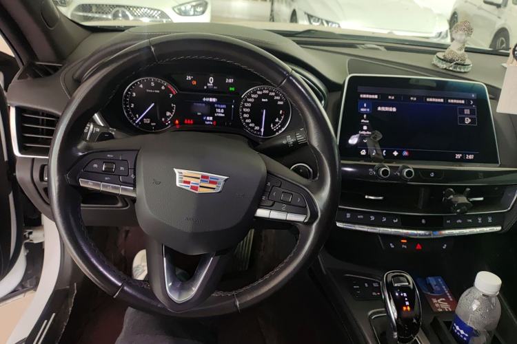Used Cadillac CT5 2021 28T Luxury Model Center Console