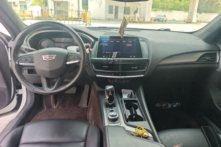 Used Cadillac CT5 2021 Revised 28T Luxury Version Center Console