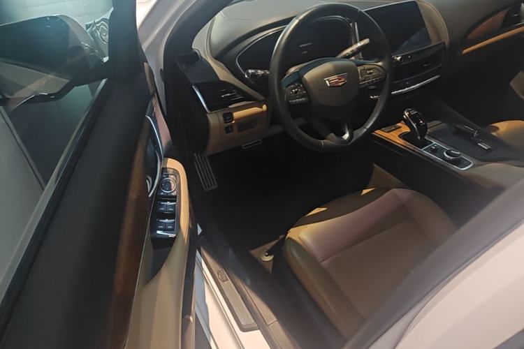 Used Cadillac CT5 2021 28T Prestige Edition Driver Seat