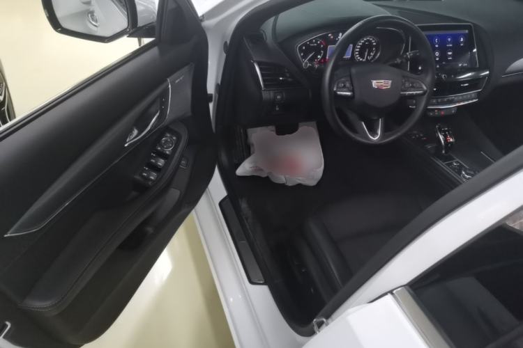 Used Cadillac CT5 2021 28T Luxury Model Driver Seat